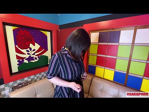 ❤️ Японска сладурана с големи цици мастурбира със секс играчки и получава оргазъм. В едно интервю тя разказва за опита си в чукането. Огромни цици и космати путка стенат силно. Osakaporn ❤️❌ Качествен секс в bg.qizpornolar.ru ❌️